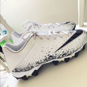 Nike fast flex size 6 cleats